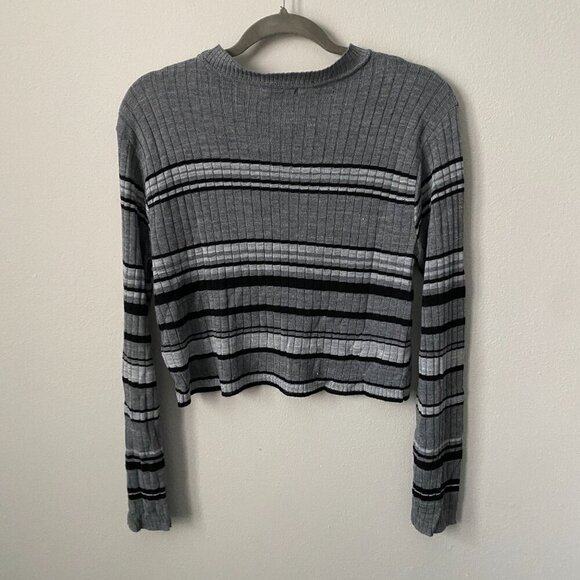 Abound | EUC Black and Gray Lightweight Ribbed Cropped Sweater Size X-Large - Picture 3 of 7